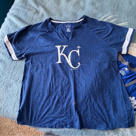 Two Kansas City Royals Women’s Blue Tees Size 1X and XL - Picture 3 of 8